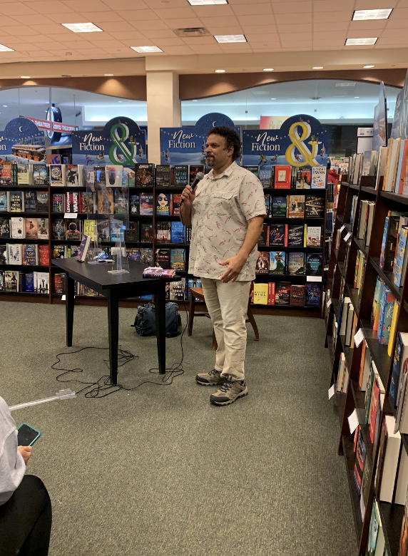 Neal Shusterman at Barnes & Noble in Frisco, TX.