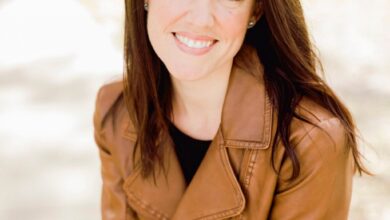 Bestselling author Sarah Penner at the Rancho Santa Fe Golf Club May 1 – San Diego Union-Tribune