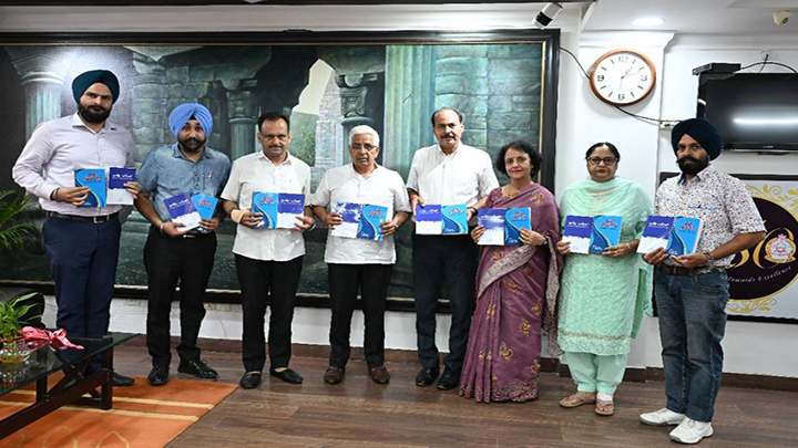 VC JU releases Punjabi literature anthologies VC JU releases Punjabi literature anthologies