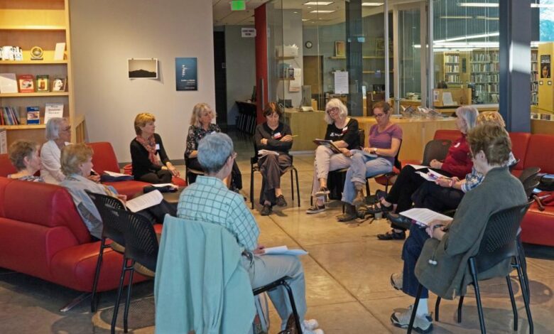 A Closer Look Book Club creates discussion – The Daily Wildcat A Closer Look Book Club creates discussion – The Daily Wildcat