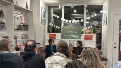 Raegan Revord visits Chicago on book tour Raegan Revord visits Chicago on book tour