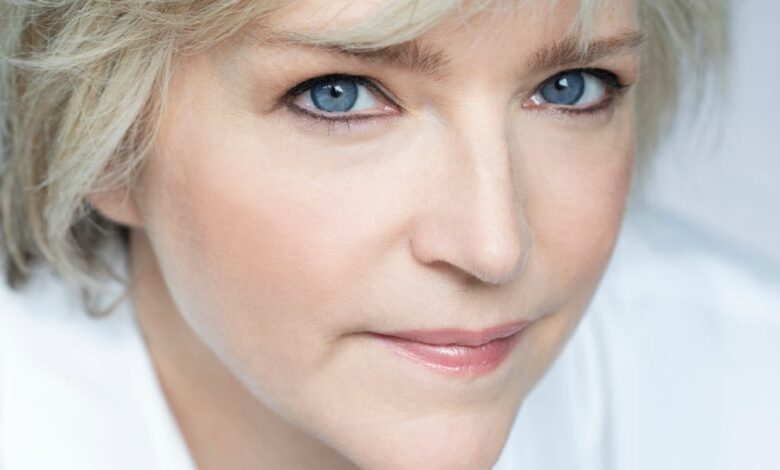 Karin Slaughter on Crashing The Thriller Writer Boy’s Club